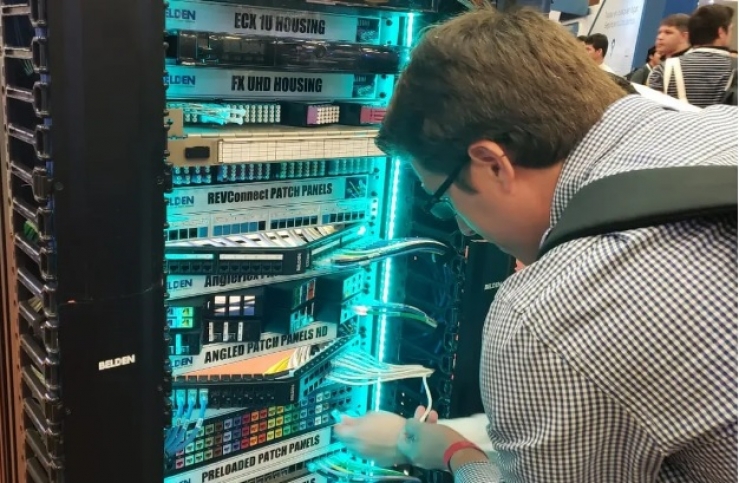 Futuro cercano de las tecnologías de la información. Caída del 8.4%