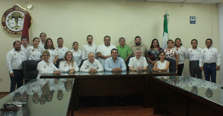 Firma de Convenio CANIETI Sureste y Tecnológico de Mérida