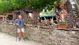 Descubriendo el camino de Santiago. O Pedruozo, Regalos mágicos. Rodo López Quián